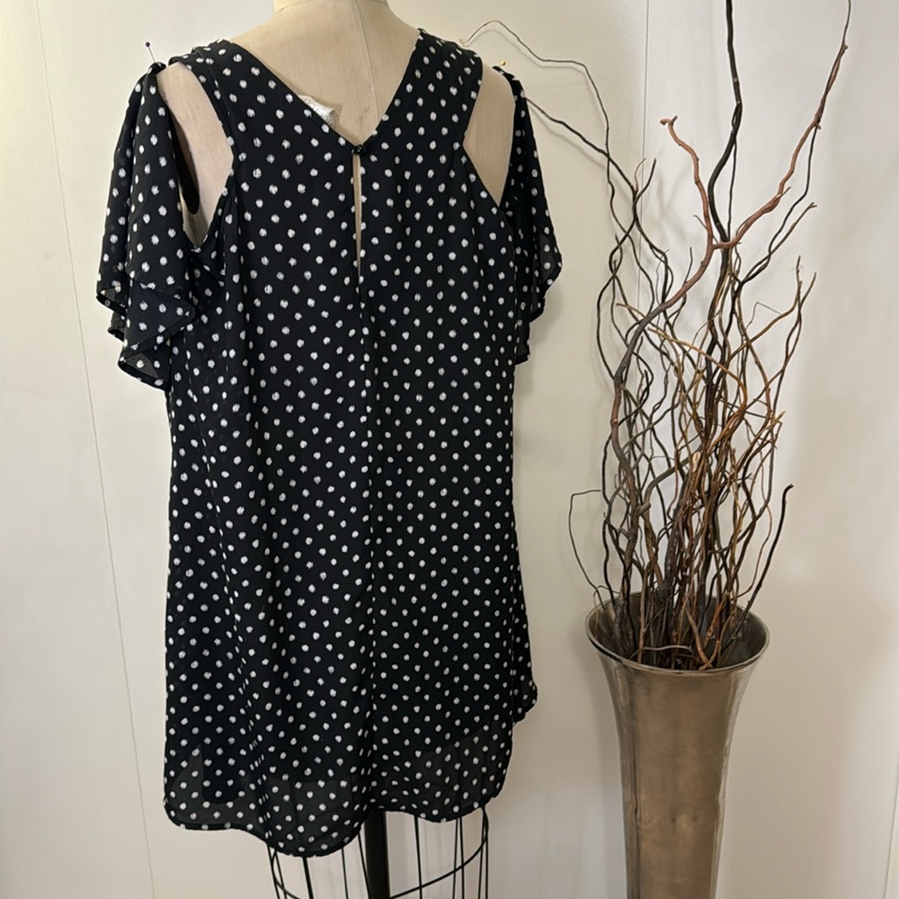 Decree Blue cold shoulder midi dress with cream polka dots - Picture 4 of 7